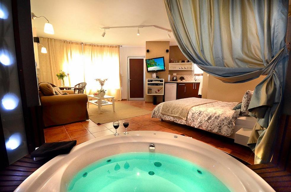 Villa Hufsha Berama à Had Nes Extérieur photo